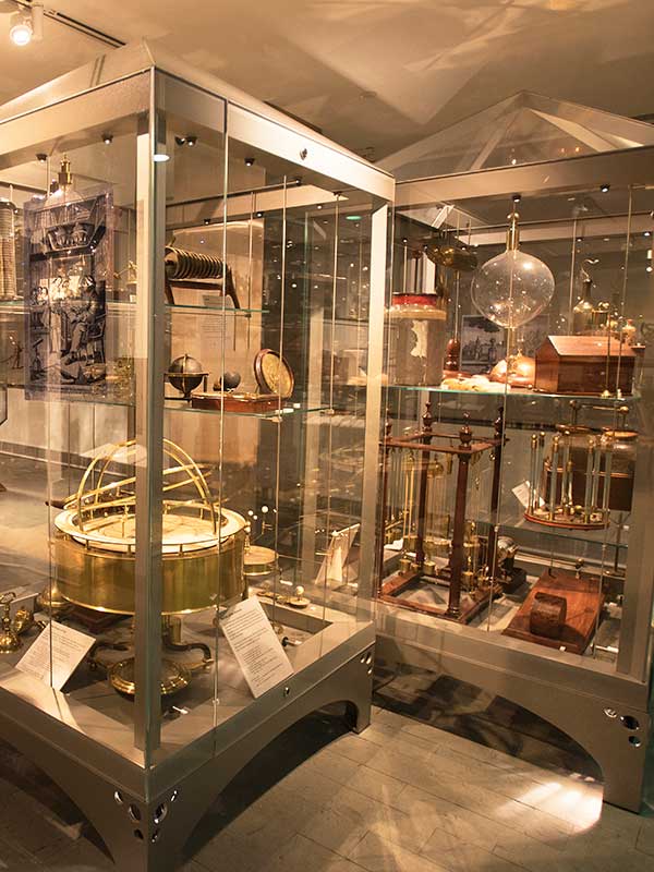 Harvard Collection of Historical Scientific Instruments